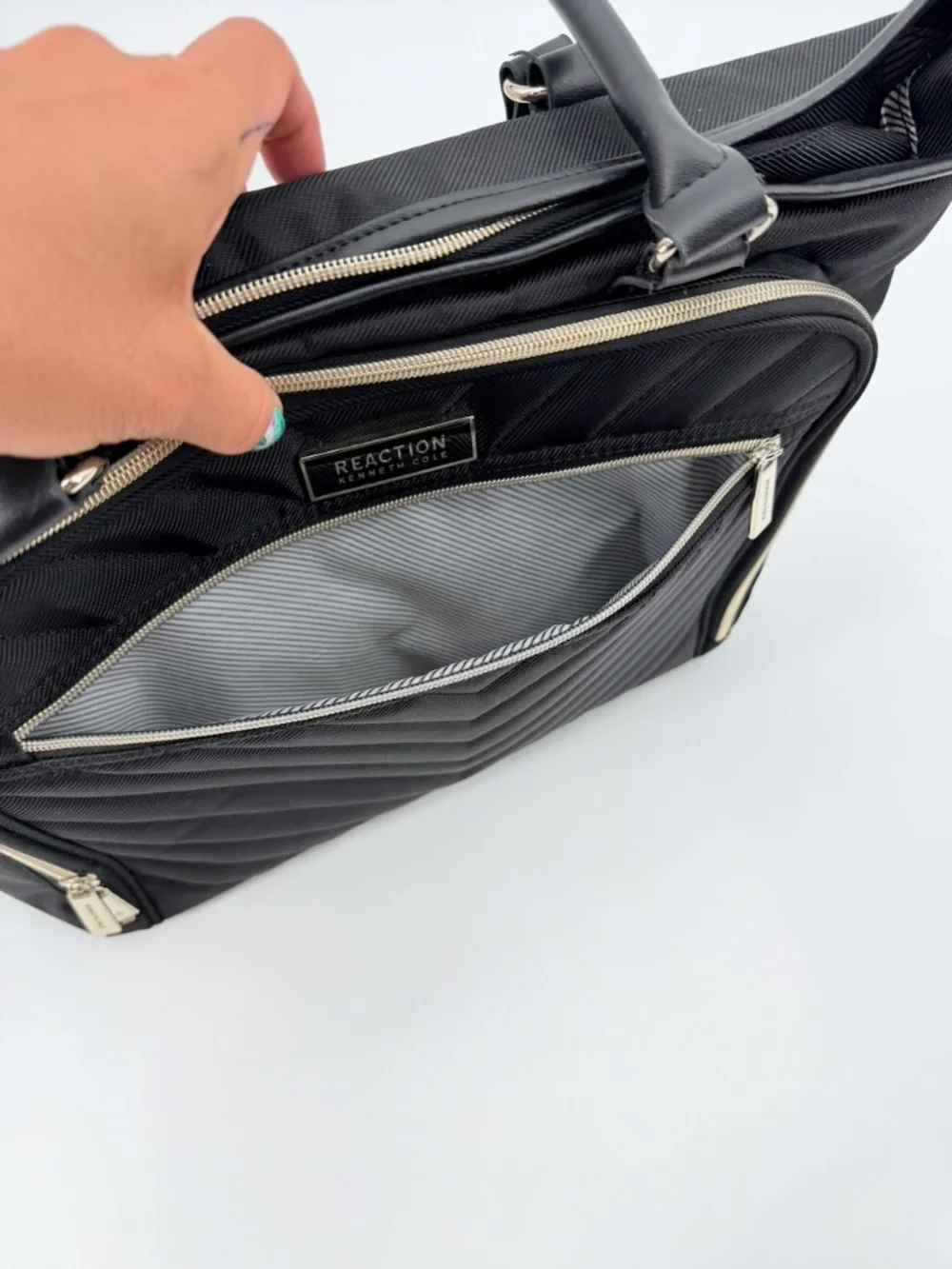 Kenneth Cole Reaction kenneth cole